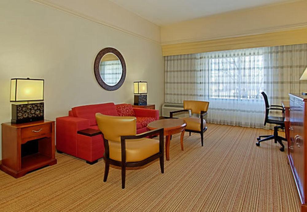 Courtyard By Marriott Springfield Ξενοδοχείο Εξωτερικό φωτογραφία