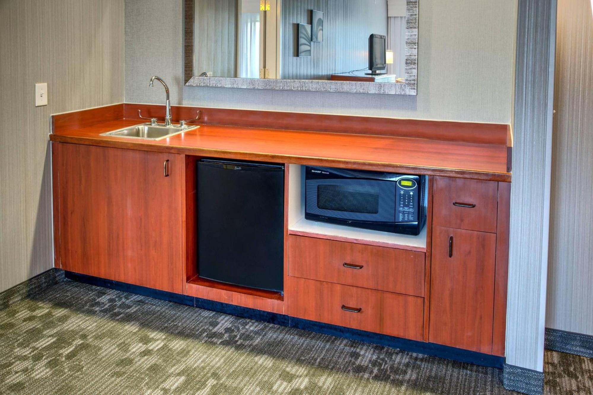 Courtyard By Marriott Springfield Ξενοδοχείο Εξωτερικό φωτογραφία