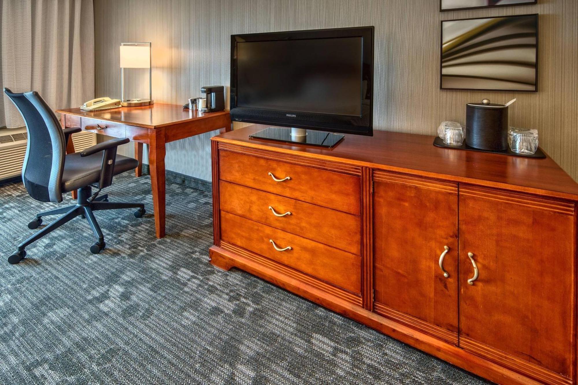 Courtyard By Marriott Springfield Ξενοδοχείο Εξωτερικό φωτογραφία