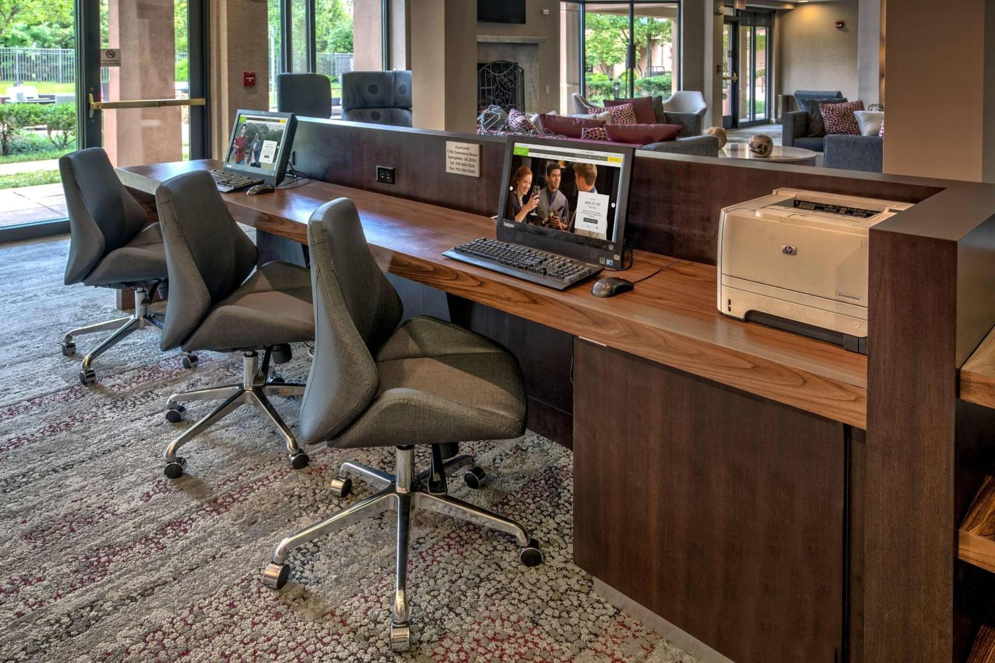 Courtyard By Marriott Springfield Ξενοδοχείο Εξωτερικό φωτογραφία